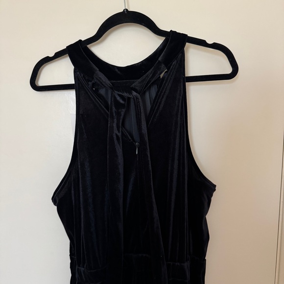 A New Day Elegant Velvet High Neck Black Jumpsuit with pockets size L - Picture 8 of 9
